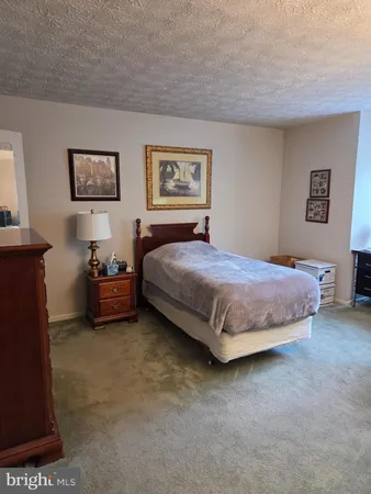 $299,999 | 686 Southern Hills Drive, Unit D4H, Arnold, MD 21012