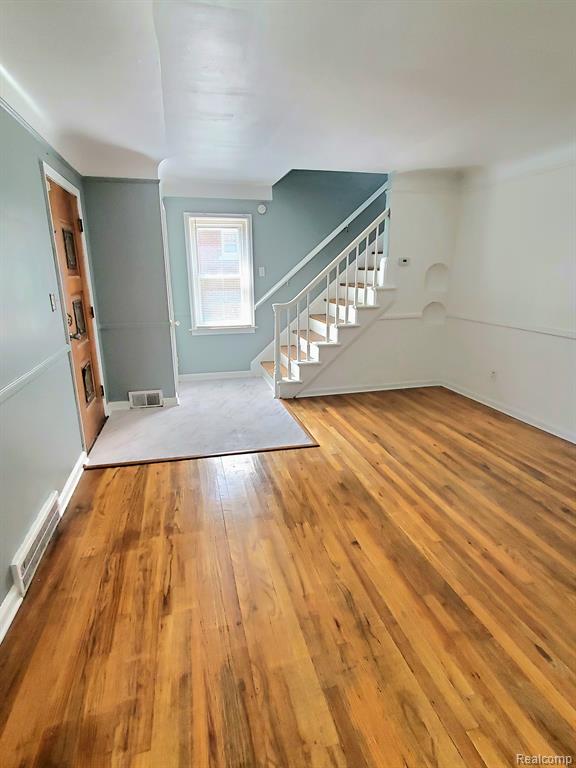 17151 Stout Street Detroit, MI 48219 - Photo 4 of 21
