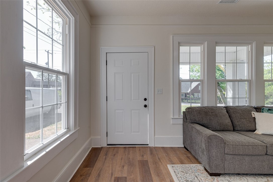 112 James Street Anderson, SC 29621 - Photo 6 of 37