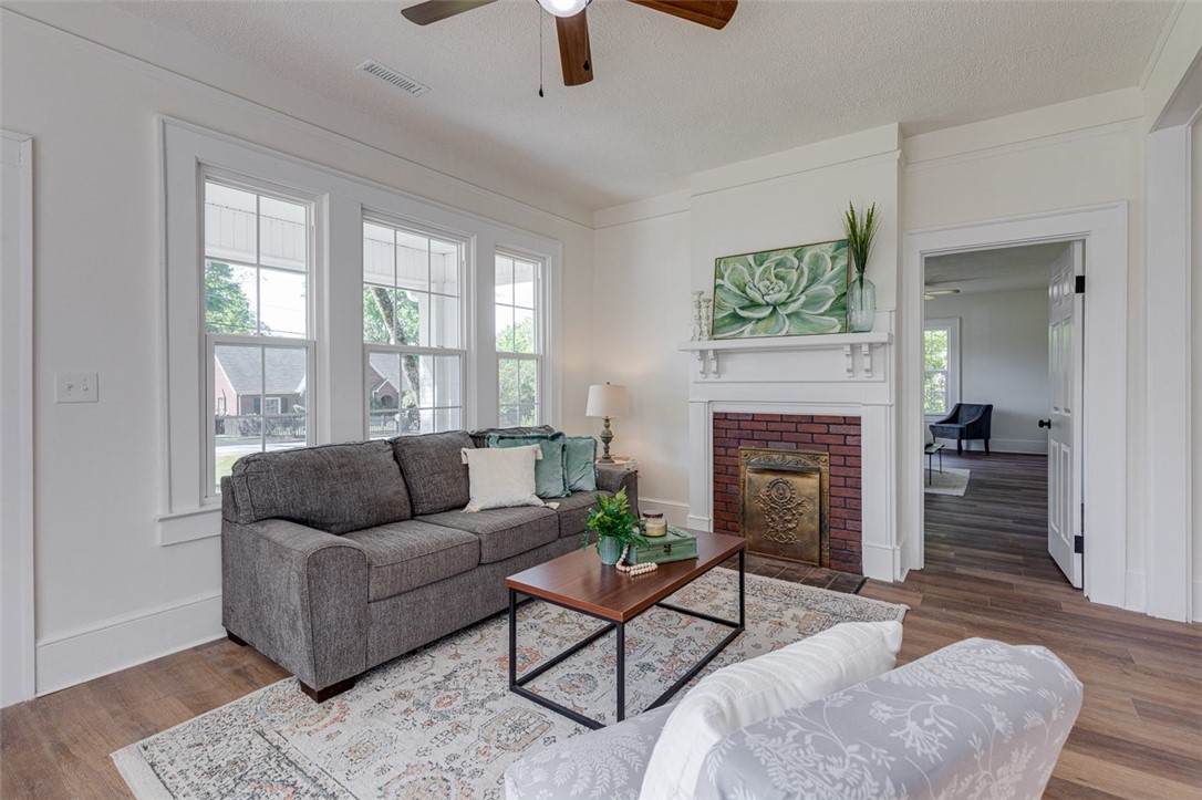 112 James Street Anderson, SC 29621 - Photo 7 of 37