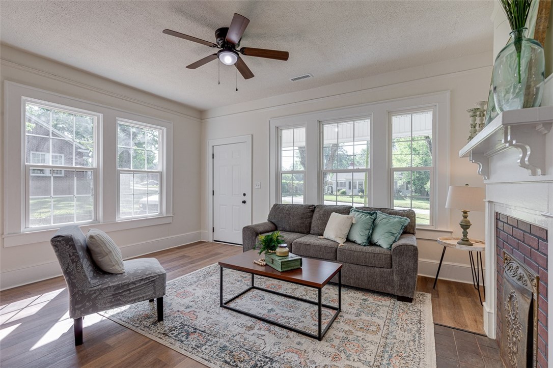 112 James Street Anderson, SC 29621 - Photo 8 of 37