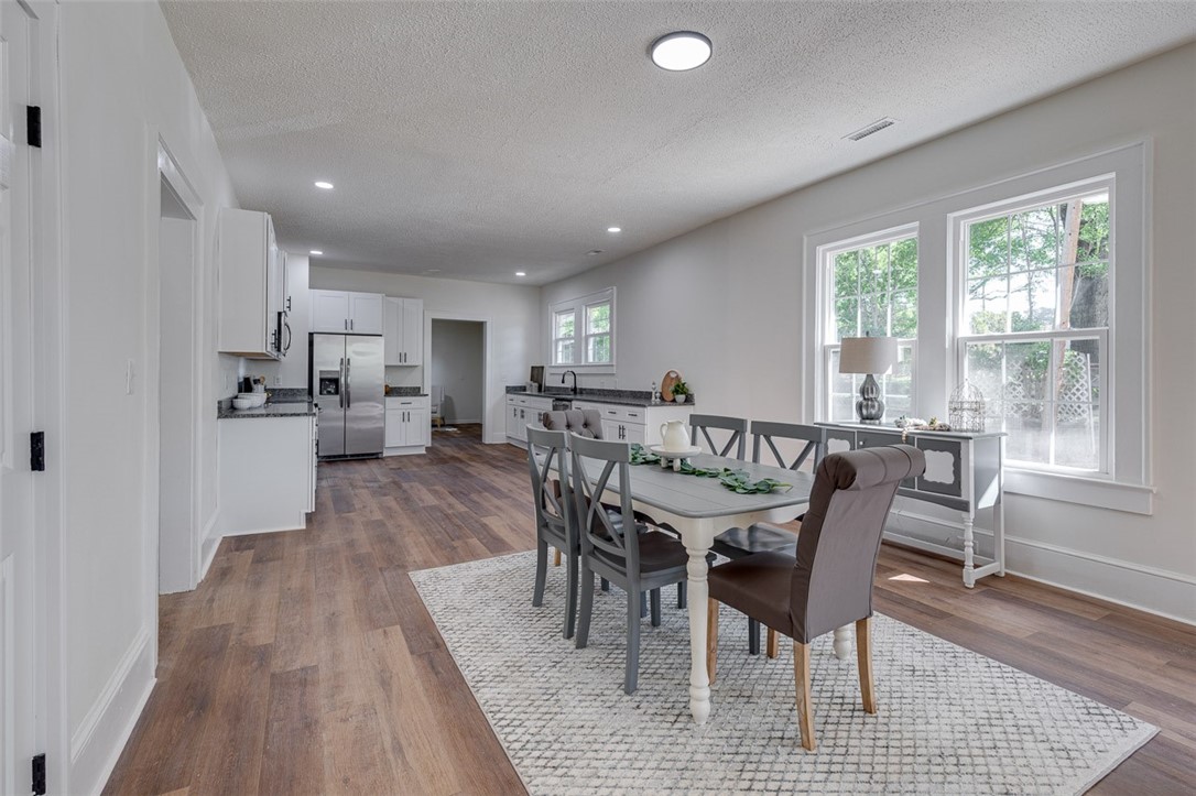 112 James Street Anderson, SC 29621 - Photo 9 of 37