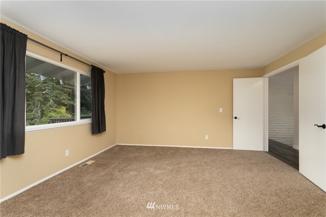 14830 Southeast 170th Street Renton, WA 98058 - Photo 11 of 27 Gallery Image 11