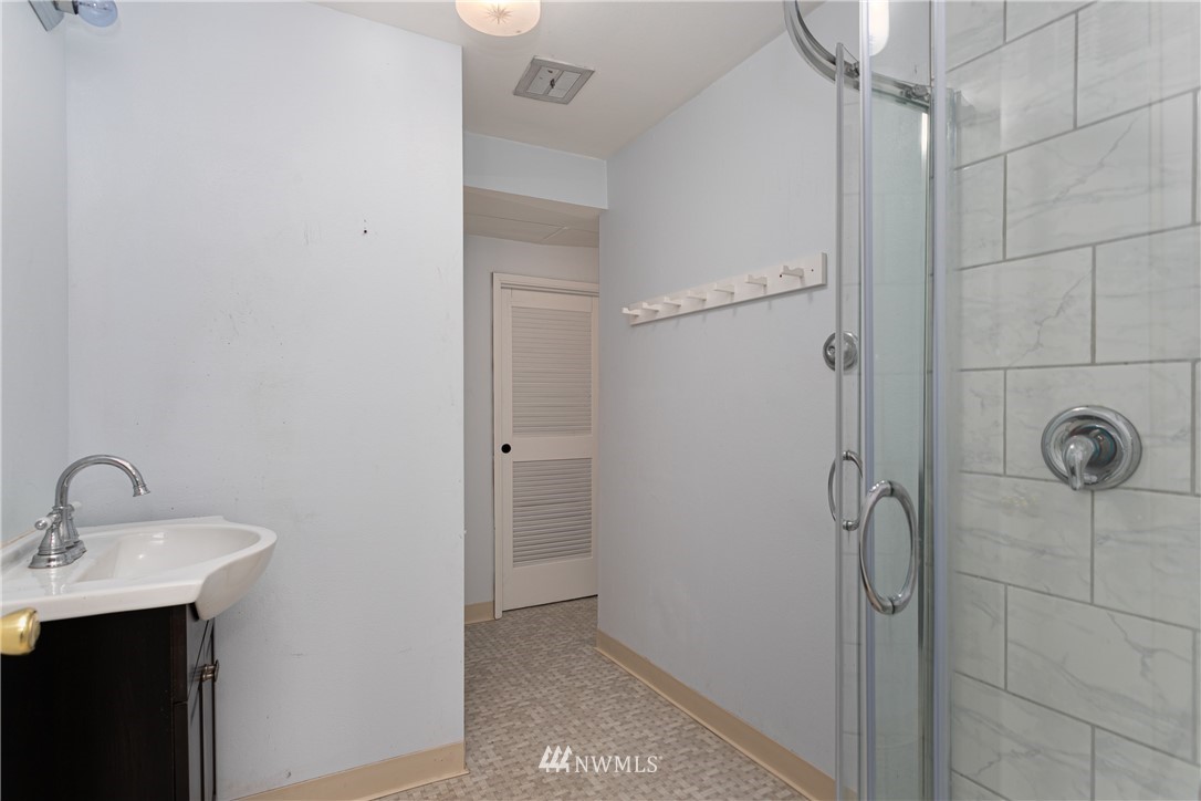14830 Southeast 170th Street Renton, WA 98058 - Photo 20 of 27 Gallery Image 20