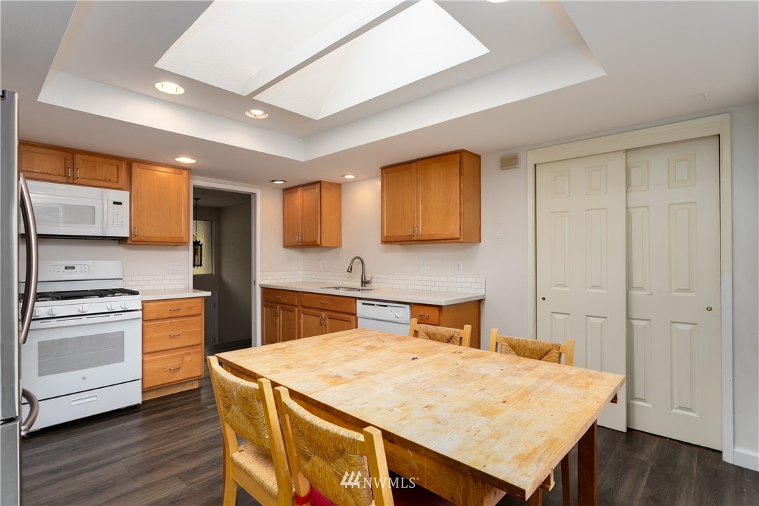 14830 Southeast 170th Street Renton, WA 98058 - Photo 7 of 27 Gallery Image 7