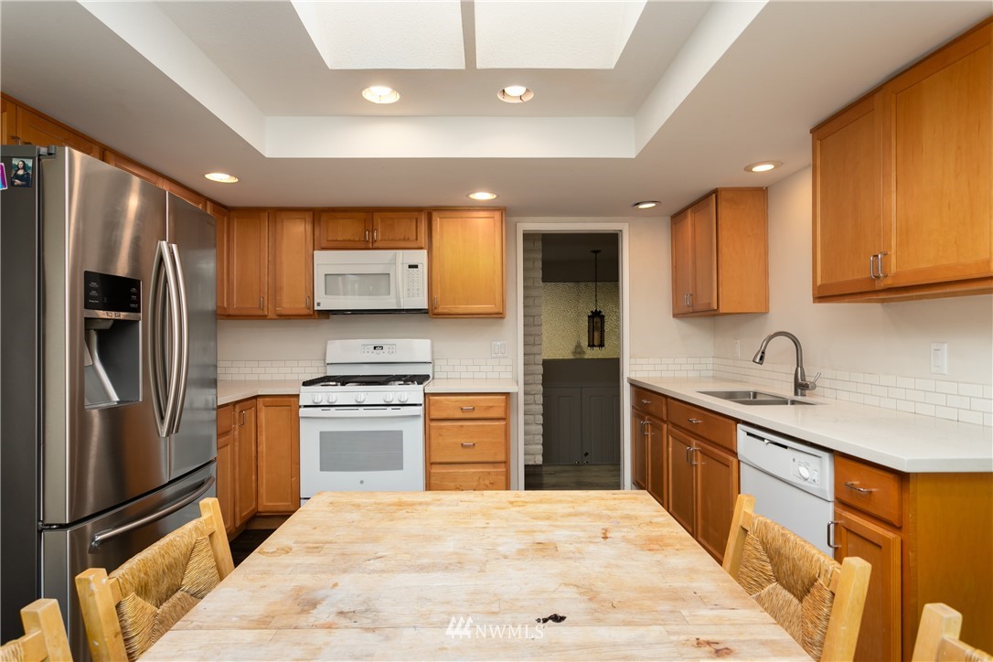 14830 Southeast 170th Street Renton, WA 98058 - Photo 10 of 27 Gallery Image 10