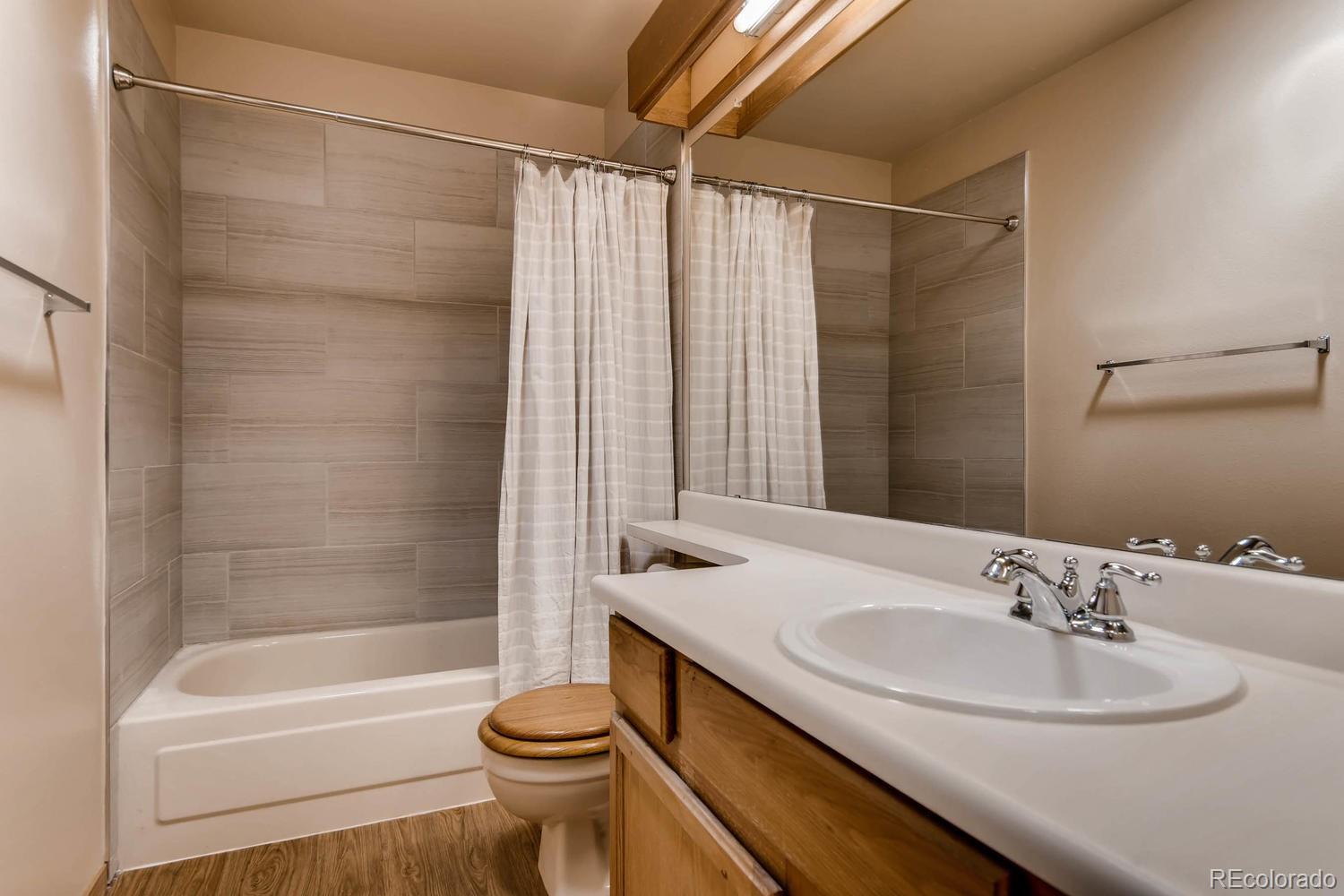 1046 Brittany Way Highlands Ranch, CO 80126 - Photo 18 of 27