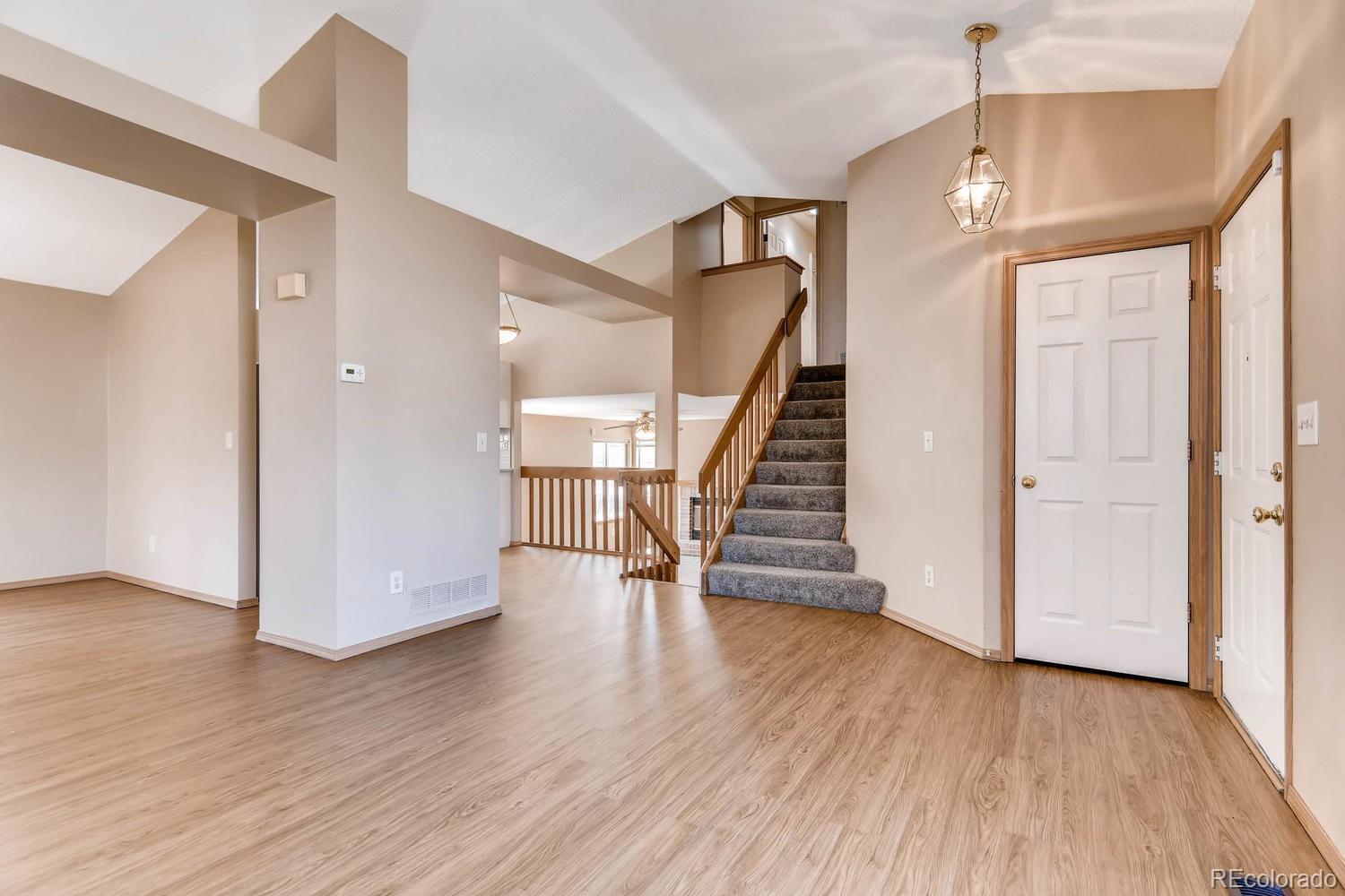 1046 Brittany Way Highlands Ranch, CO 80126 - Photo 5 of 27