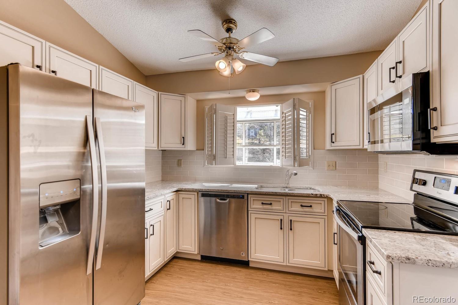 1046 Brittany Way Highlands Ranch, CO 80126 - Photo 8 of 27