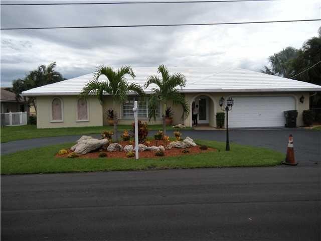 824 Enfield Street Boca Raton, FL 33487 - Photo 2 of 4 Front