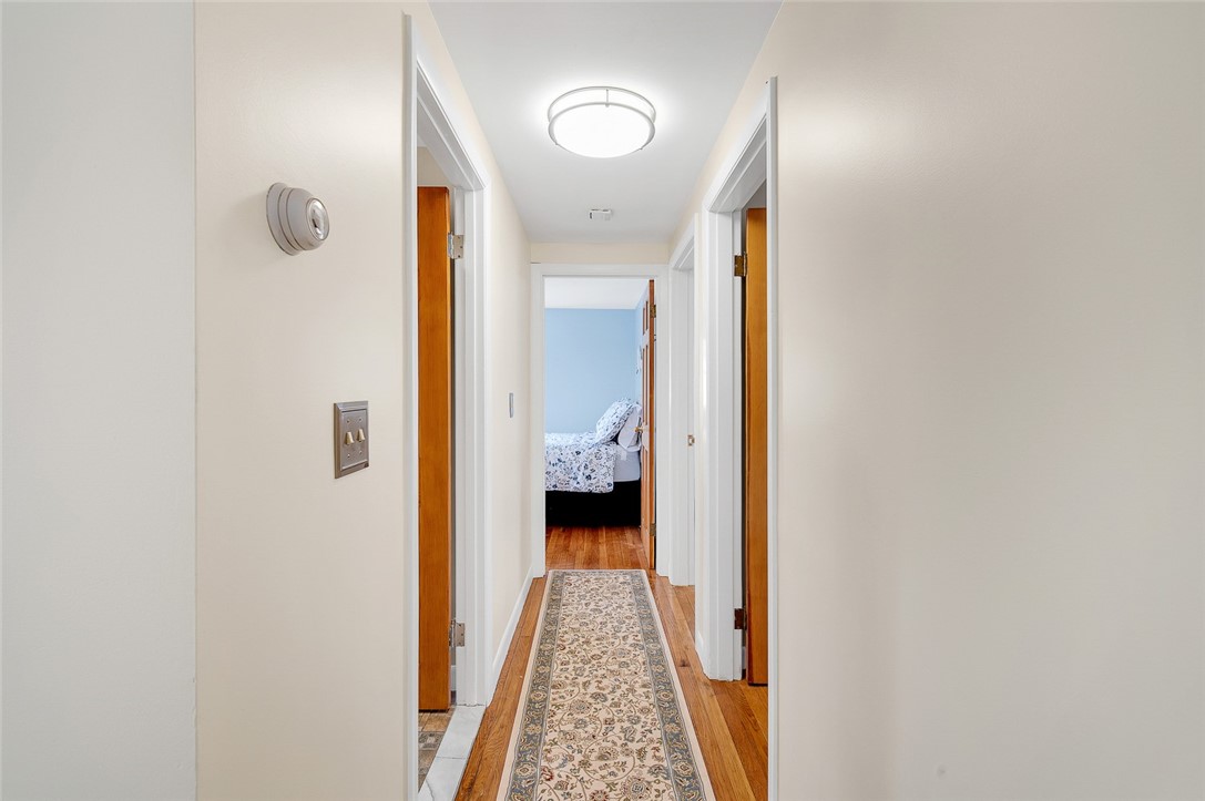 85 Treasure Road Narragansett, RI 02882 - Photo 12 of 33