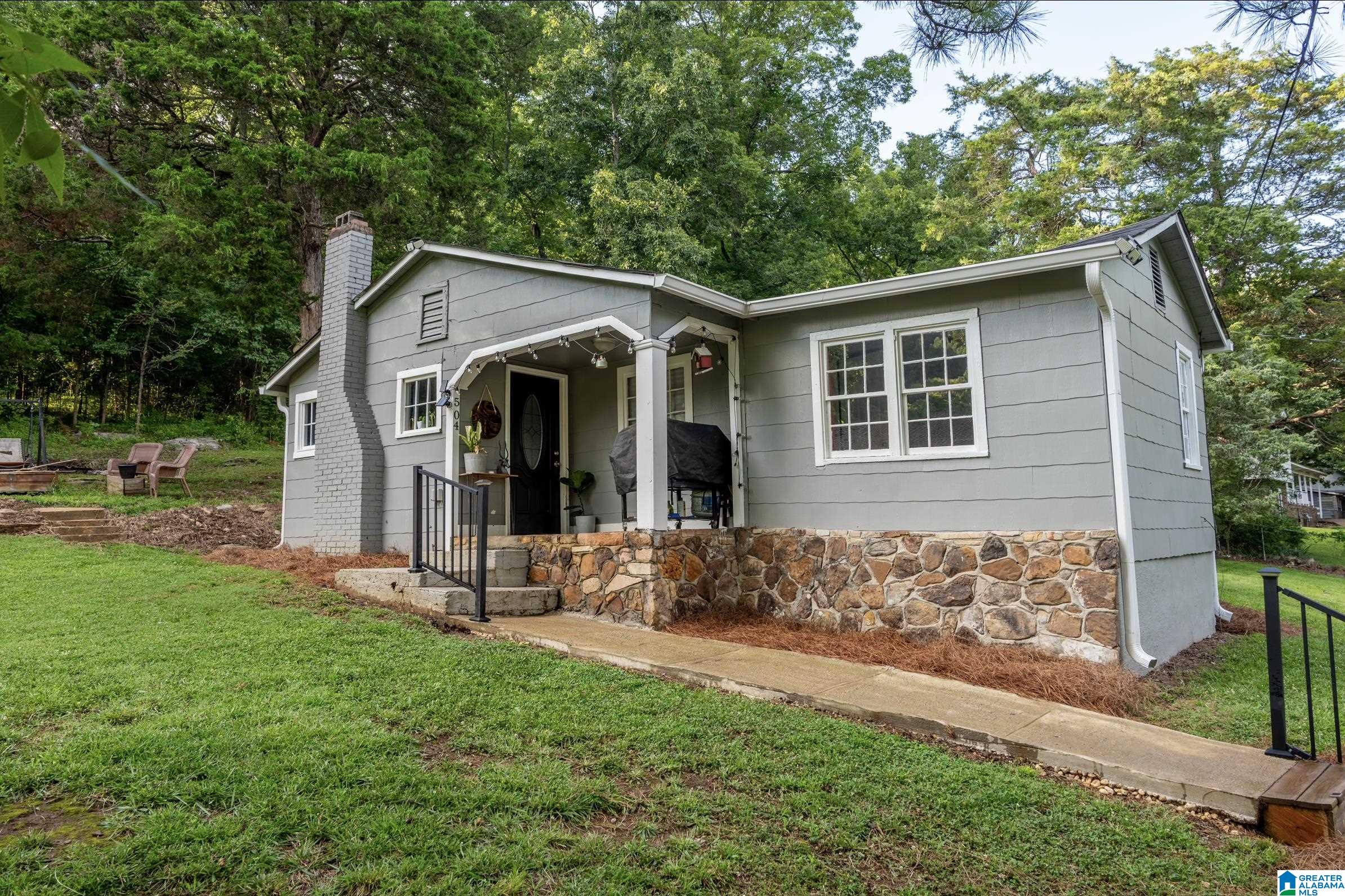 504 7th Avenue East Oneonta, AL 35121 - Photo 2 of 25