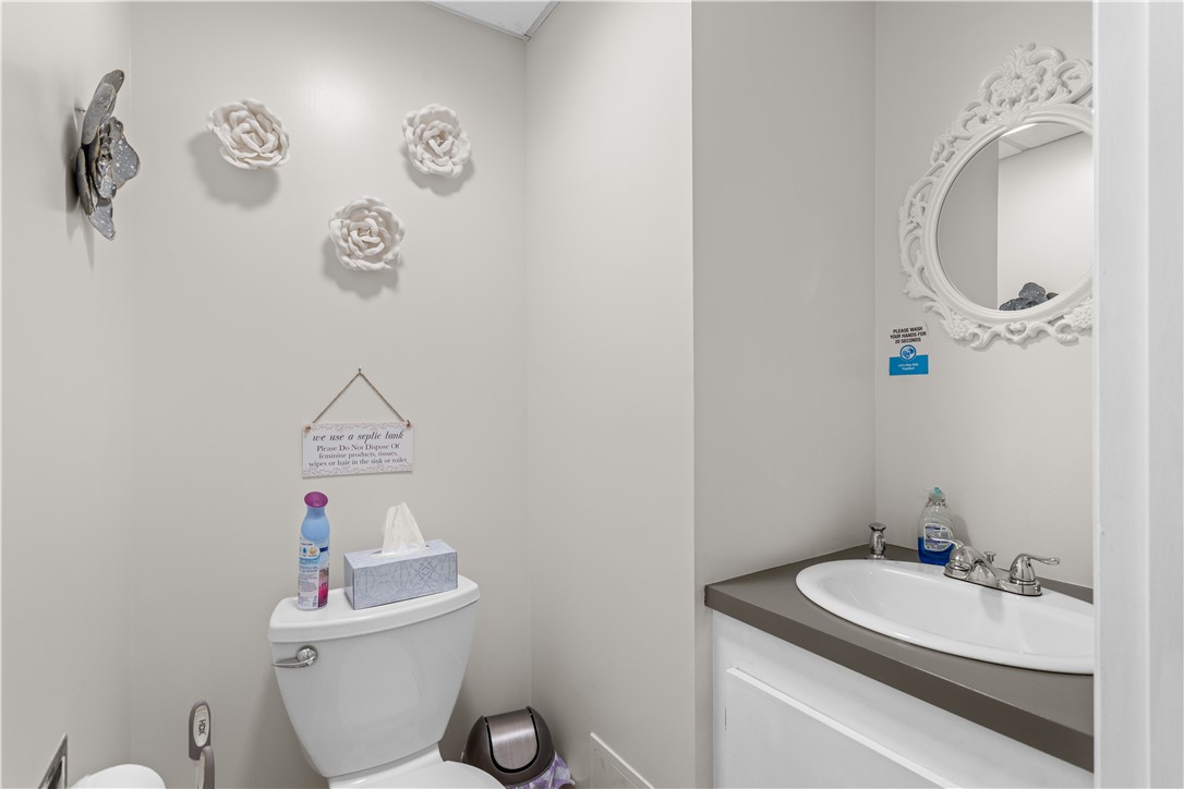 104 Main Street Scituate, RI 02831 - Photo 4 of 25 Gallery Image 4