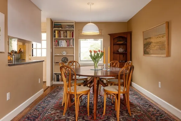 $1,375,000 | 11 Kent Square, Unit 11, Brookline, MA 02446