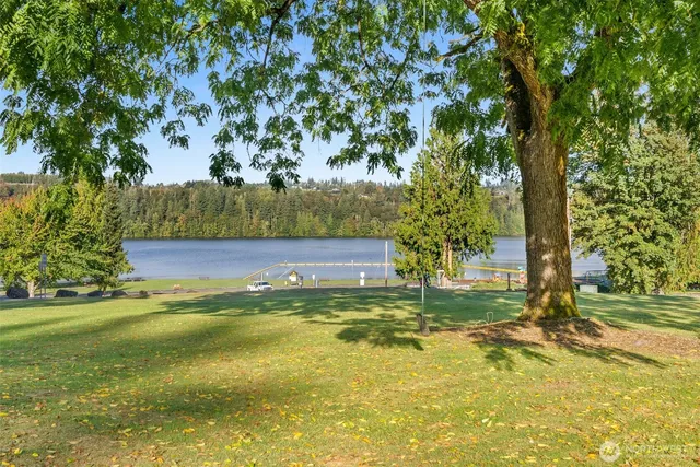 $1,576,000 | 173 Beach Road, Mossyrock, WA 98564