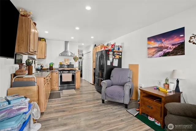 $1,576,000 | 173 Beach Road, Mossyrock, WA 98564