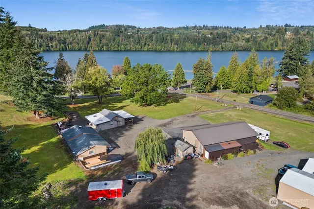 $1,576,000 | 173 Beach Road, Mossyrock, WA 98564