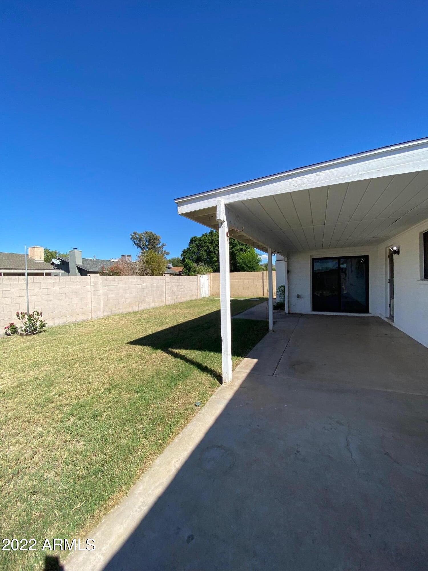 3244 West Yucca Street Phoenix, AZ 85029 - Photo 21 of 21 a view of a backyard