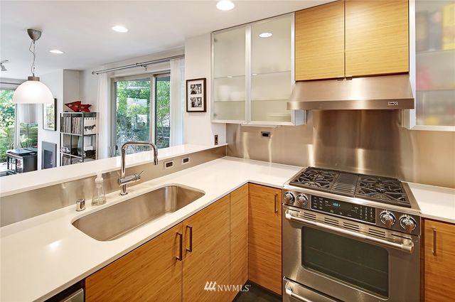 $835,000 | 118 25th Avenue South, Seattle, WA 98144