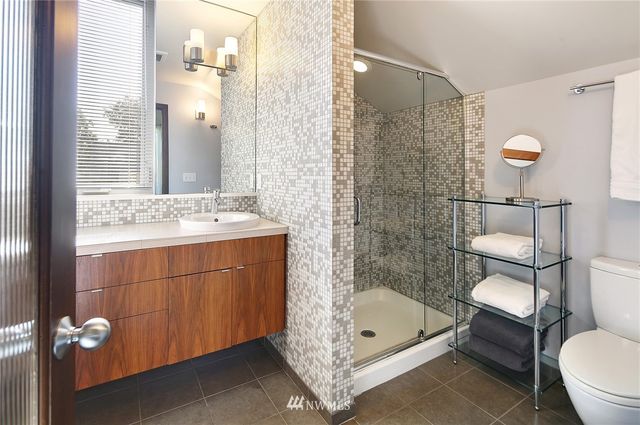 $835,000 | 118 25th Avenue South, Seattle, WA 98144