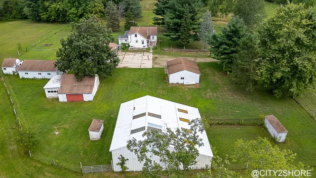 $925,000 | 9905 52nd Avenue, Allendale, MI 49401