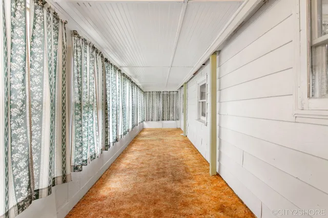 $925,000 | 9905 52nd Avenue, Allendale, MI 49401