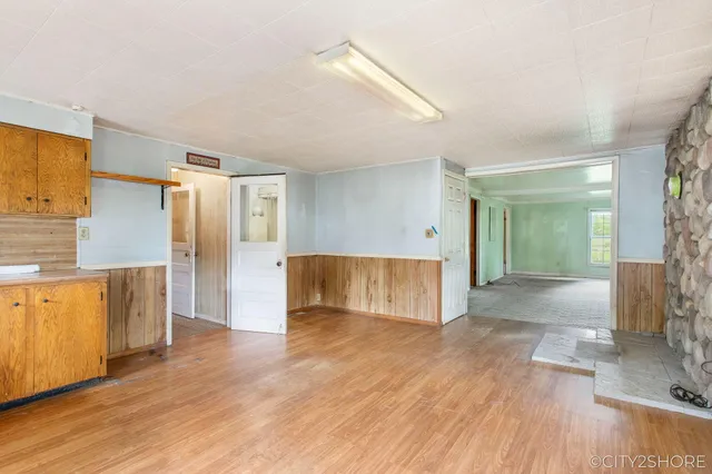 $925,000 | 9905 52nd Avenue, Allendale, MI 49401