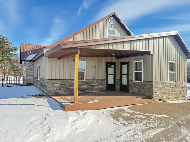 $325,000 | 23033 County Road 2, Brainerd, MN 56401
