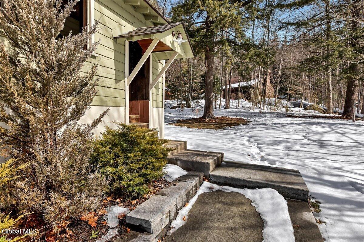 2876 Highway 9 Lake George, NY 12845 - Photo 11 of 32 11-IMG_3341