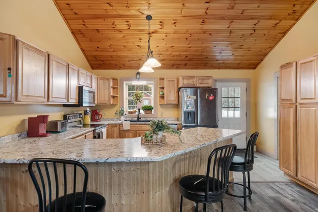 $469,500 | 10 Ash Lane, Eden, VT 05652