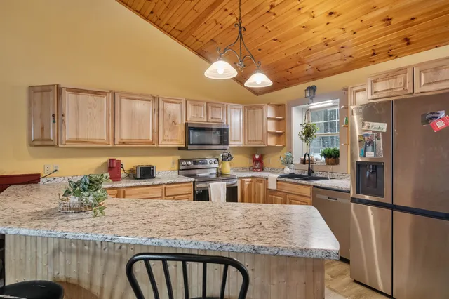 $475,000 | 10 Ash Lane, Eden, VT 05652