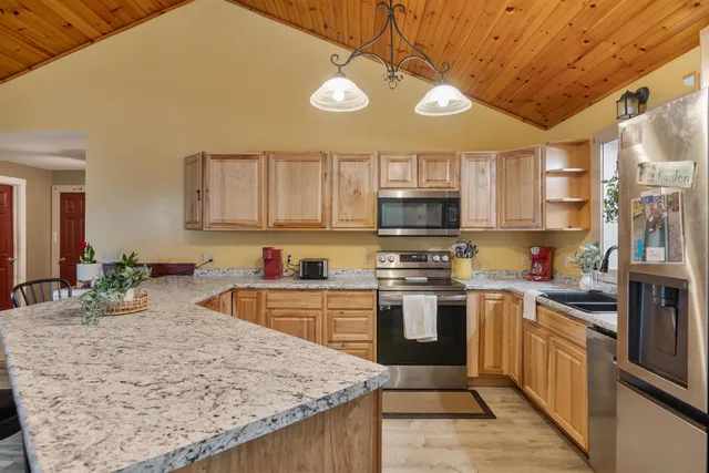 $475,000 | 10 Ash Lane, Eden, VT 05652