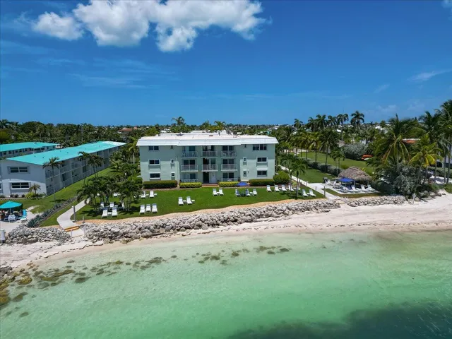 a view of a basket ball ground