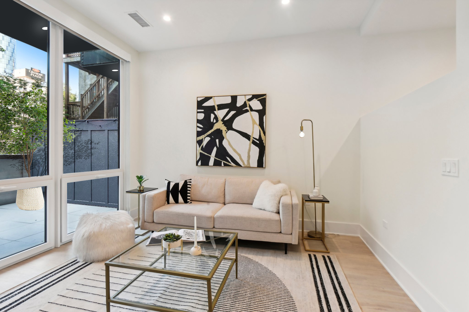 812 West Adams Street, Unit C31 Chicago, IL 60607 - Photo 8 of 35