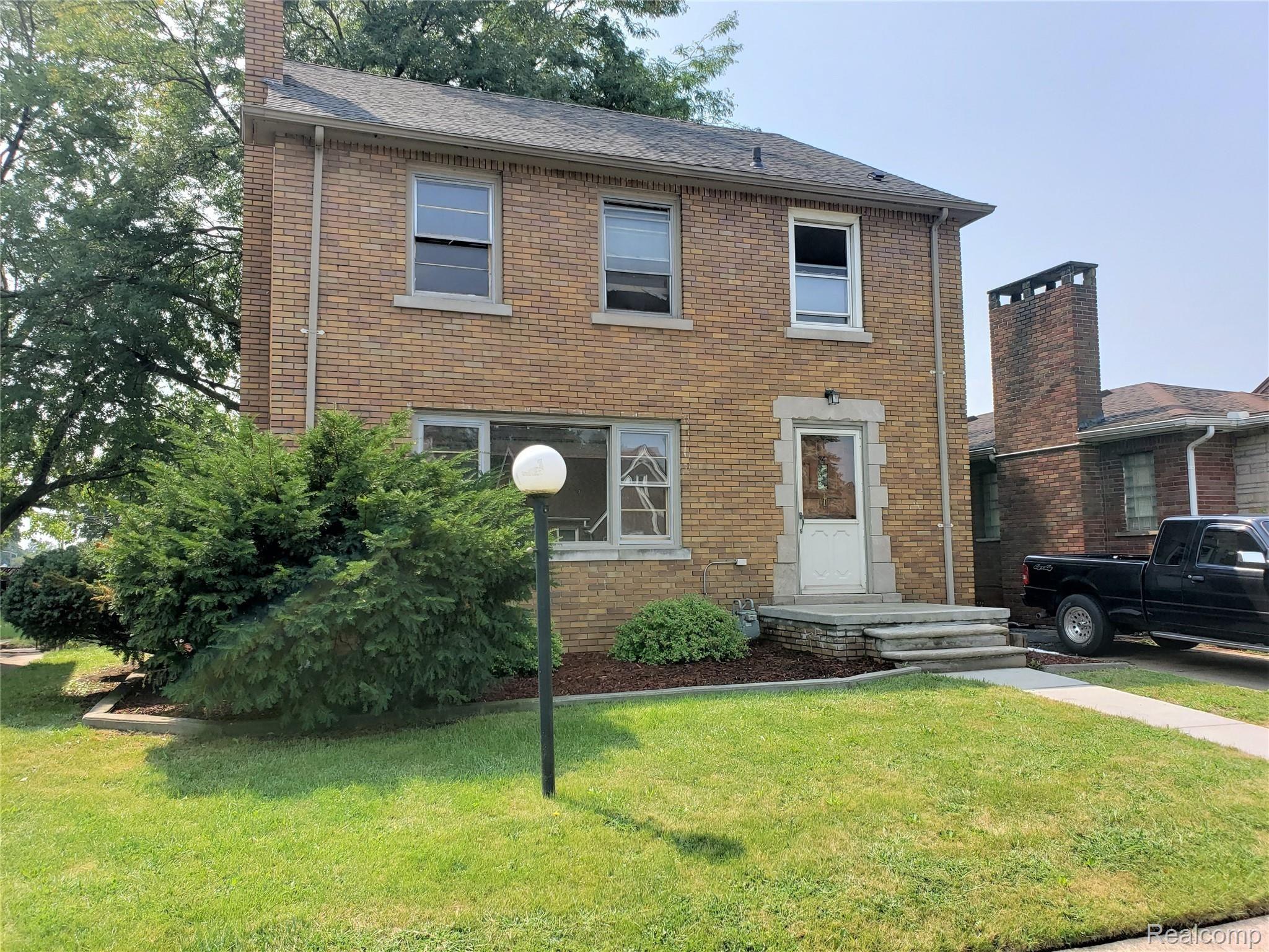 84 Chestnut Street River Rouge, MI 48218 - Photo 1 of 38 Front_01.jpg