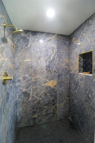 $1,249,000 | 817 Blue Heron Boulevard, Ruskin, FL 33570