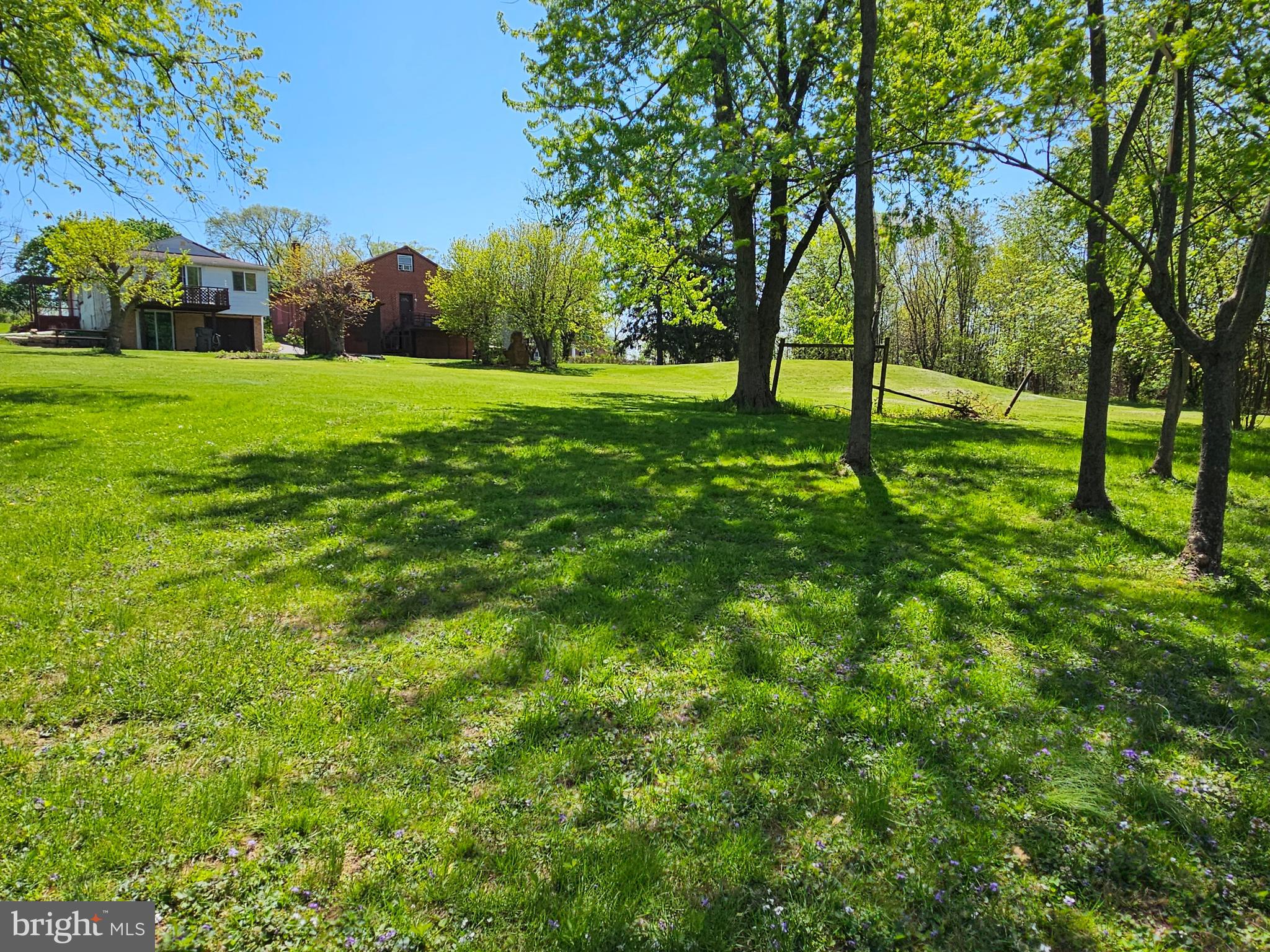 1020 Spur Road Souderton, PA 18964 - Photo 28 of 39 Yard