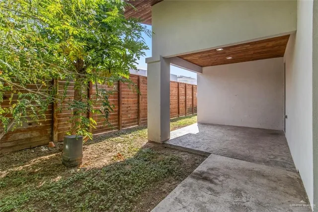 $2,700 | 1828 Kilgore Avenue, McAllen, TX 78504