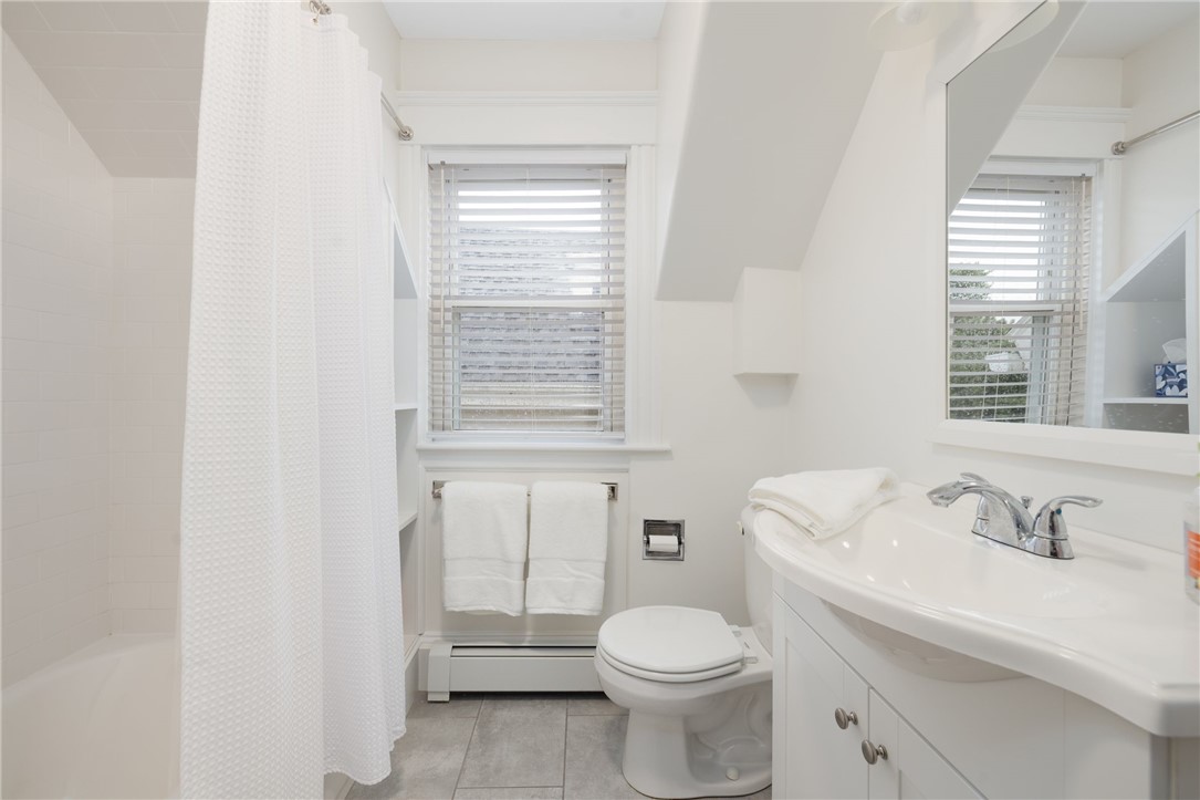 19 County Street Newport, RI 02840 - Photo 21 of 39