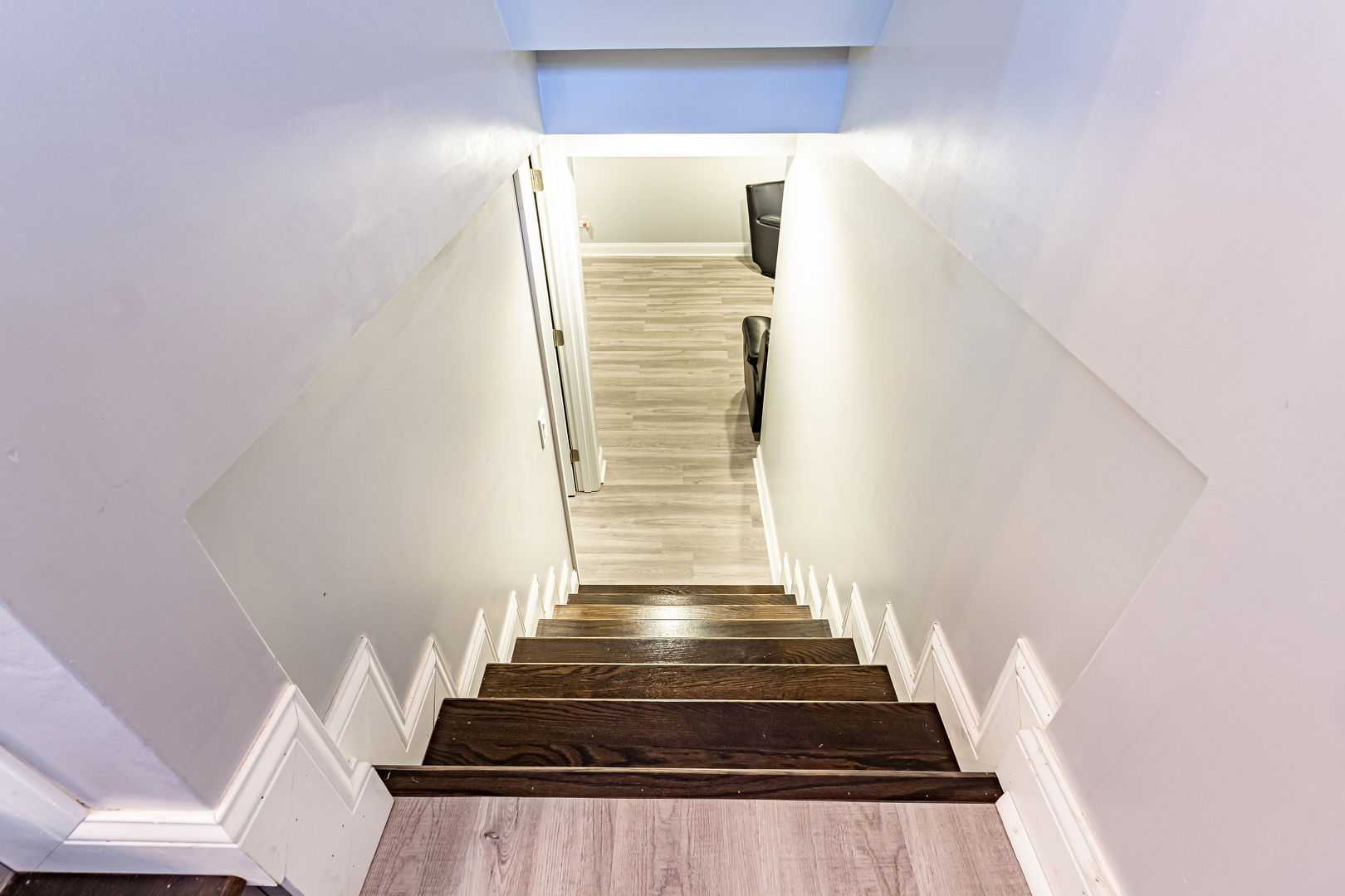 2237 Keystone Avenue North Riverside, IL 60546 - Photo 22 of 40 a view of entryway