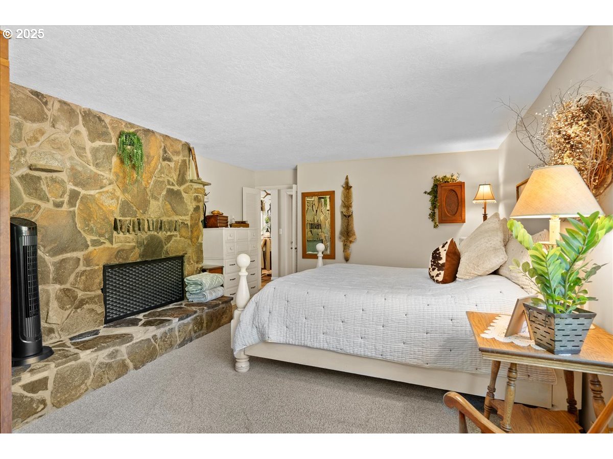 29555 South Beavercreek Road Mulino, OR 97042 - Photo 11 of 28