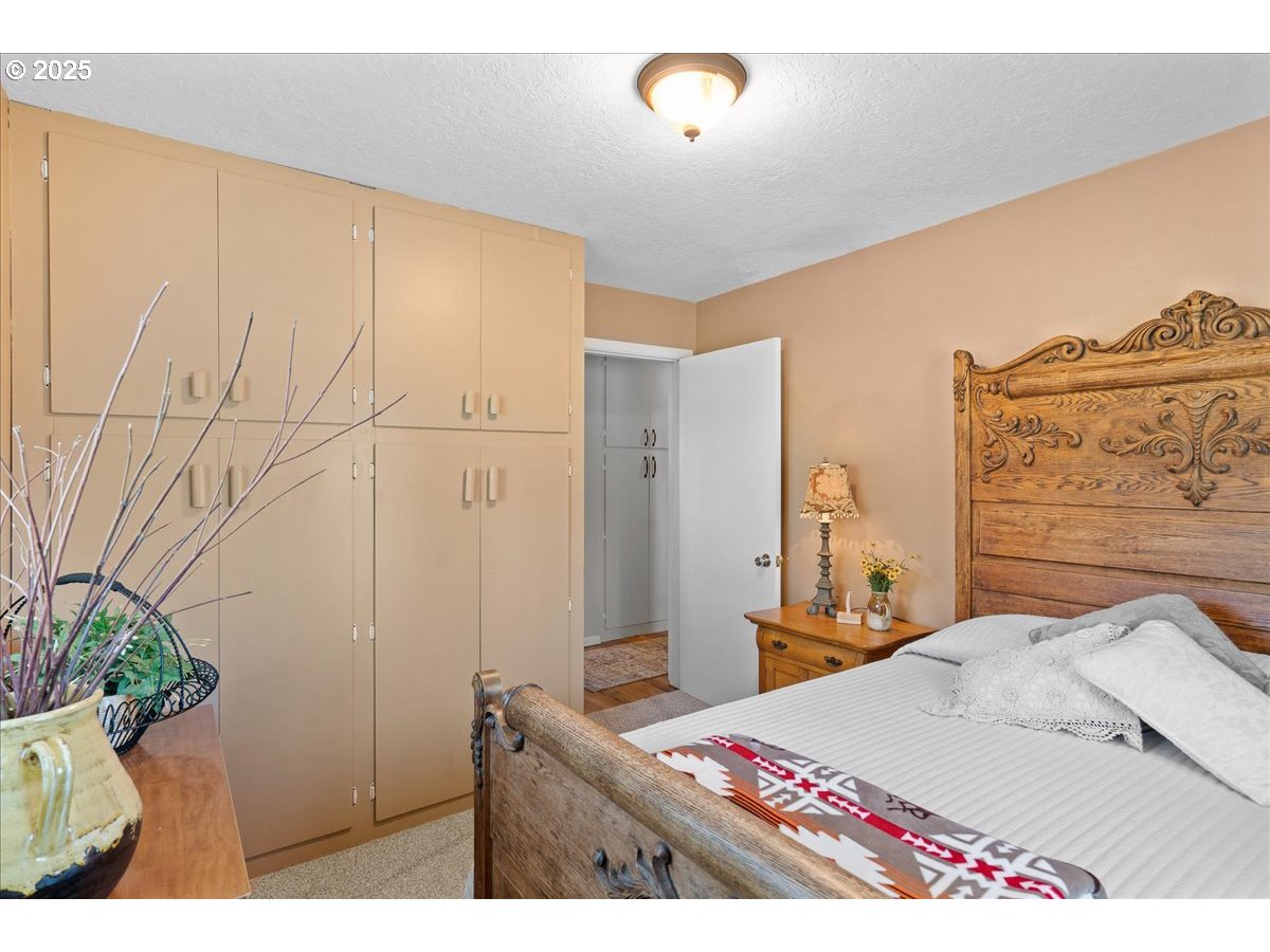 29555 South Beavercreek Road Mulino, OR 97042 - Photo 15 of 28