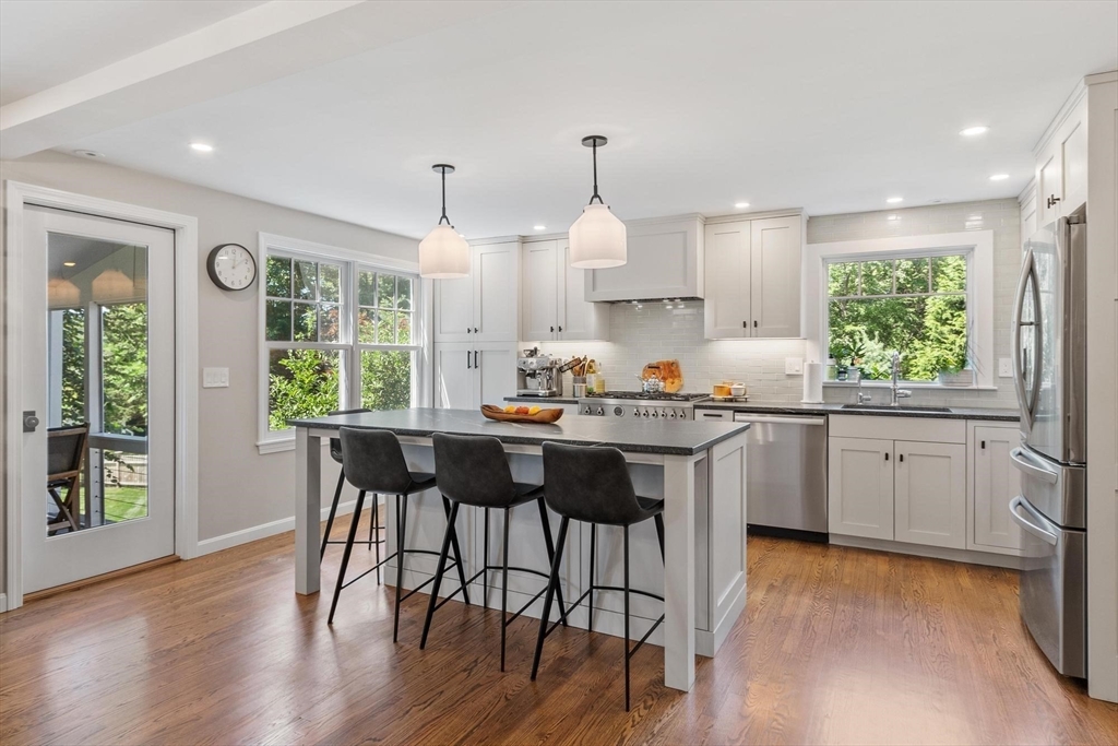 5 Adirondack Road Chelmsford, MA 01824 - Photo 3 of 35 Gallery Image 3