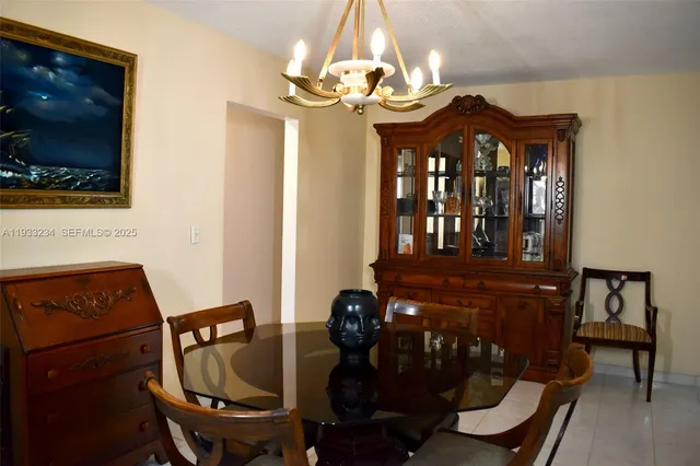 $695,000 | 1731 North 54th Avenue, Hollywood, FL 33021