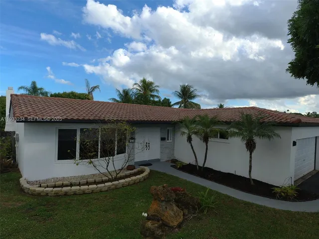 $695,000 | 1731 North 54th Avenue, Hollywood, FL 33021