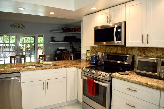 $695,000 | 1731 North 54th Avenue, Hollywood, FL 33021