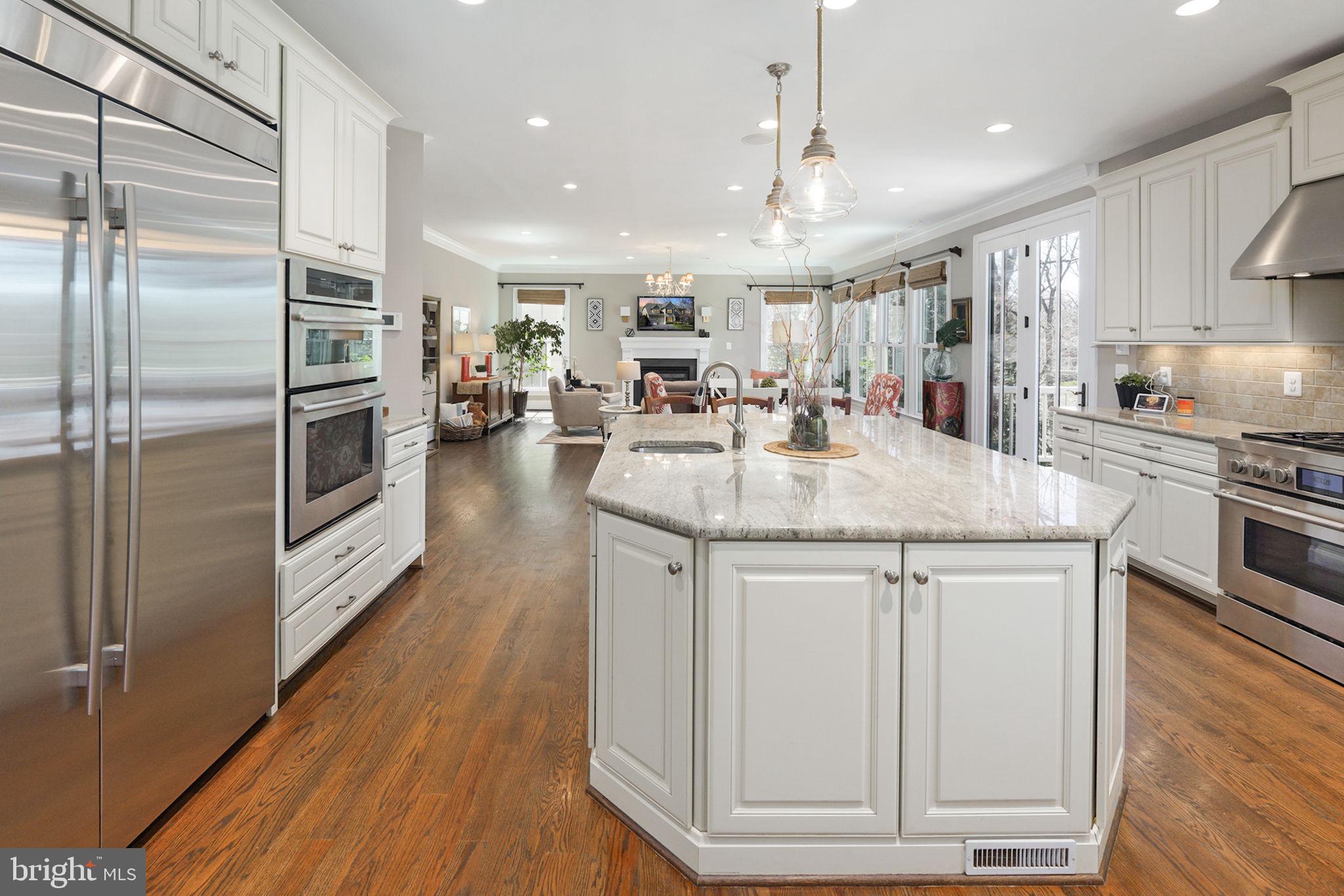 1656 Perlich Street McLean, VA 22101 - Photo 22 of 66 Eat-In Kitchen