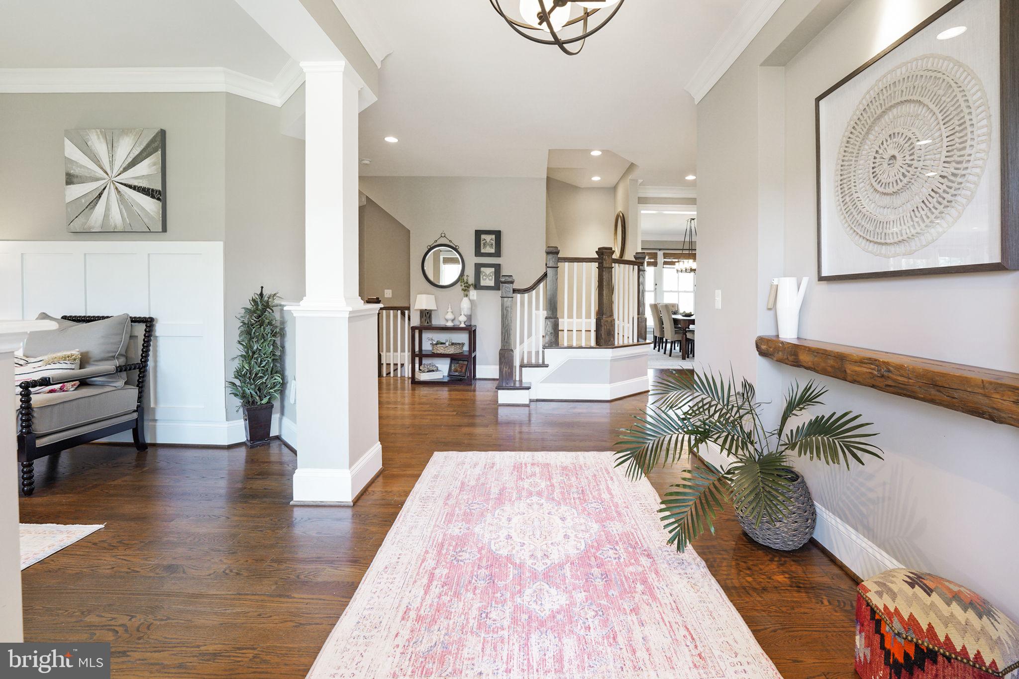 1656 Perlich Street McLean, VA 22101 - Photo 4 of 66 Foyer
