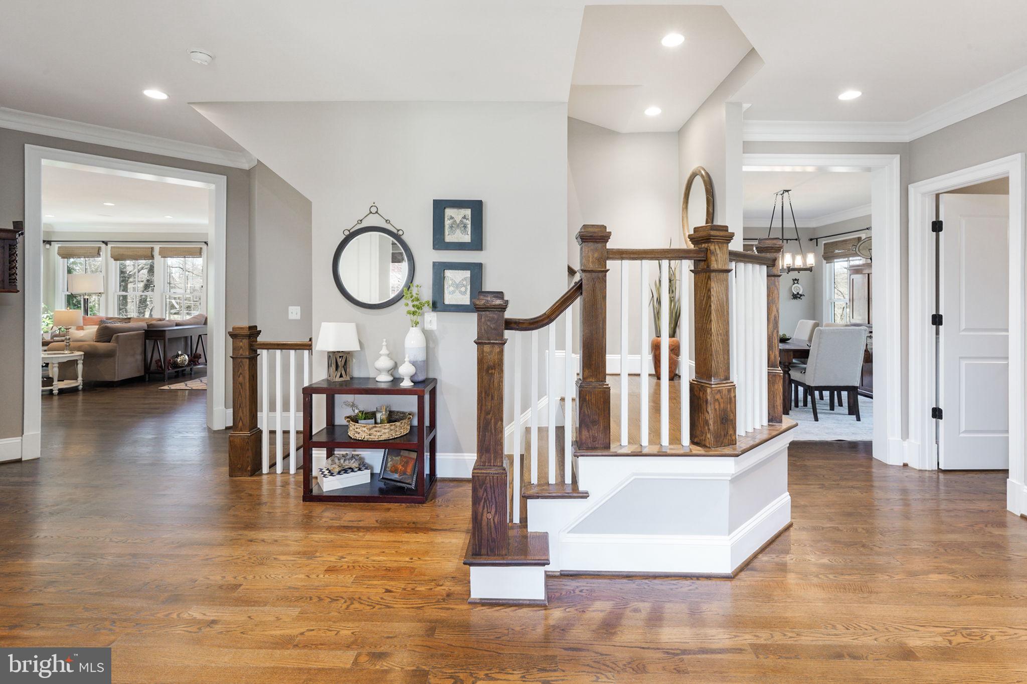 1656 Perlich Street McLean, VA 22101 - Photo 6 of 66 Foyer
