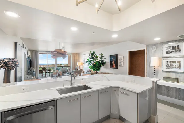 $749,000 | 2640 Lake Shore Drive, Unit 1415, Riviera Beach, FL 33404